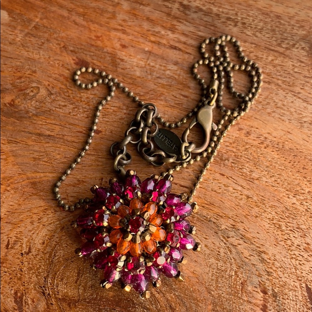 Flower necklace
